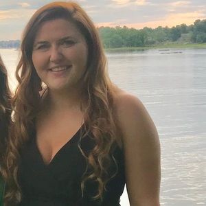 Meet your Posher, Jillian